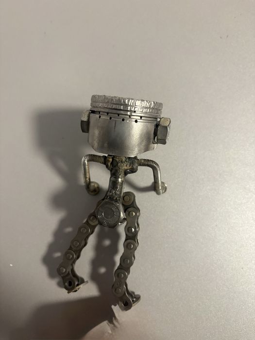 Figurina metalica handmade unicat-“Micul Mecanic”-decor industrial