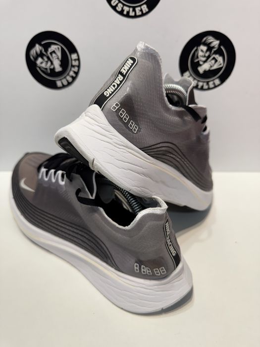 Маратонки NIKE ZOOM FLY .Номер 42.5