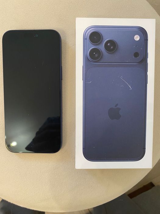 Продам Айфон 17 про мах 256гб