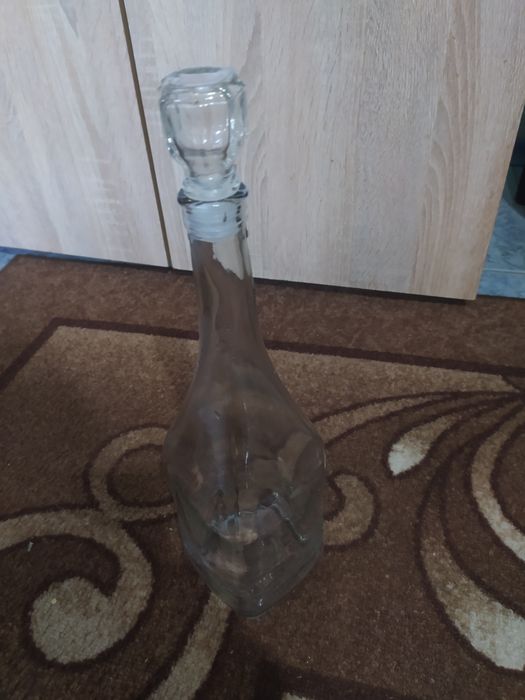 Стъклени бутилки за алкохол