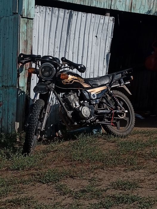 Продам мотик 200сс