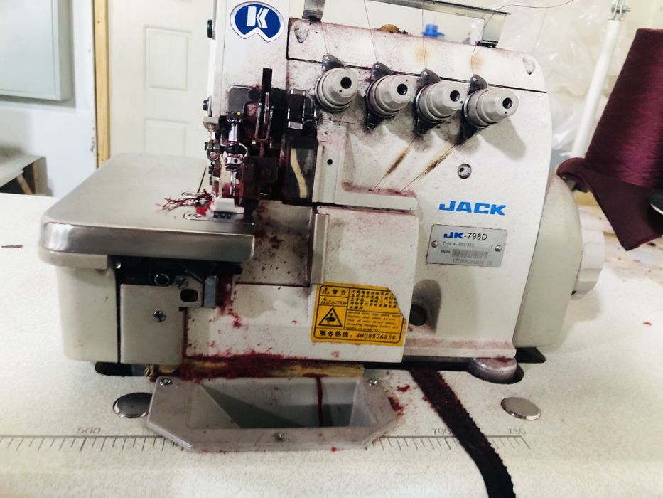 Jack tikuv mashinasi