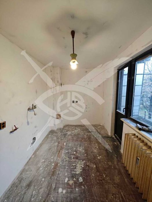 Продава се Тристаен апартамент в София, Лозенец - 86 кв.м за 2254 €/кв.м - Снимка #3