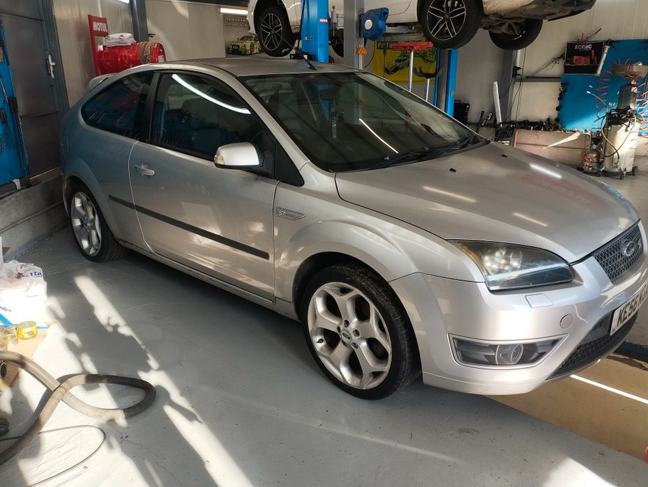 1.6 бензин има катализатор продава се цяла