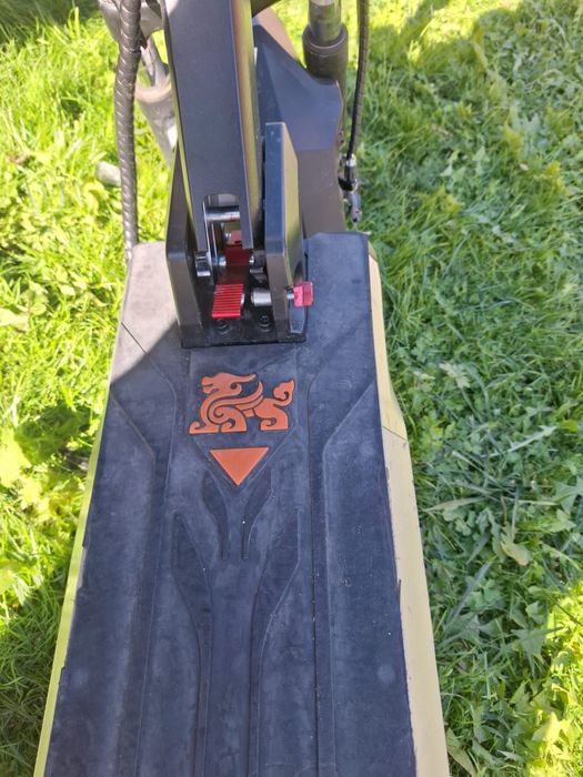 Trotineta electrică Kukirin M4 Max