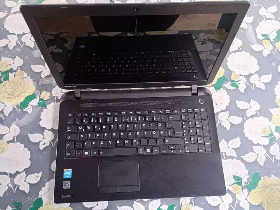 Laptop Toshiba Satelite