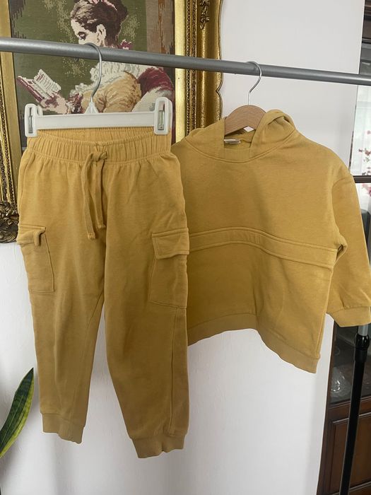 Лот детски дрешки