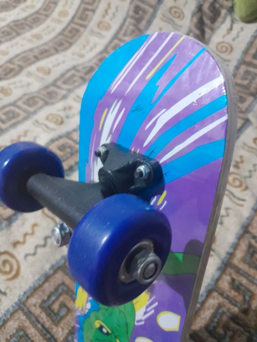 Продам детский скейтборд новый