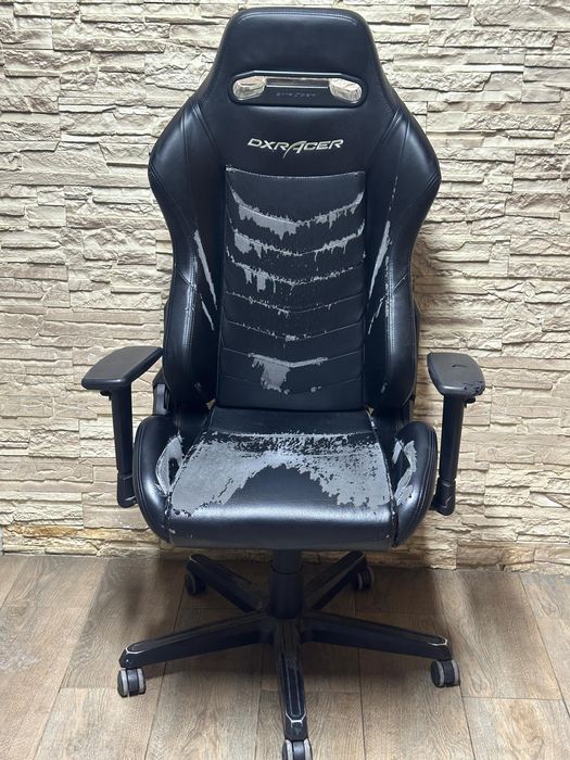 Кресло dxracer игровой