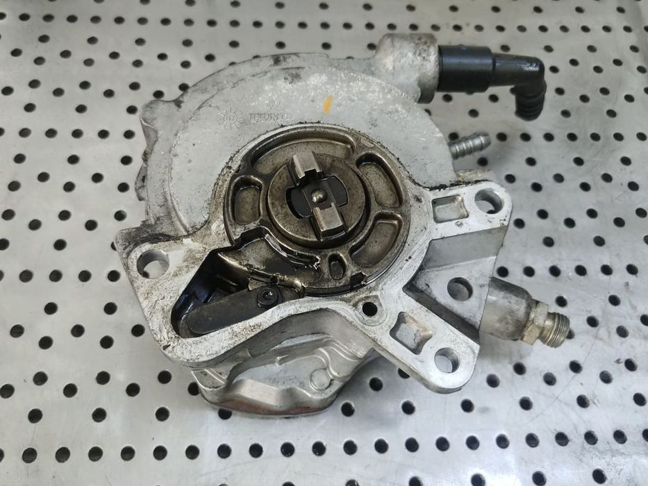 pompa vacuum 2.5 tdi bpe vw transporter t5 070145209j