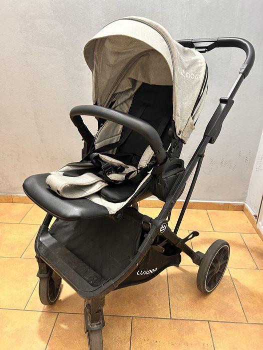 Продам прогулочную коляску Lux mom!