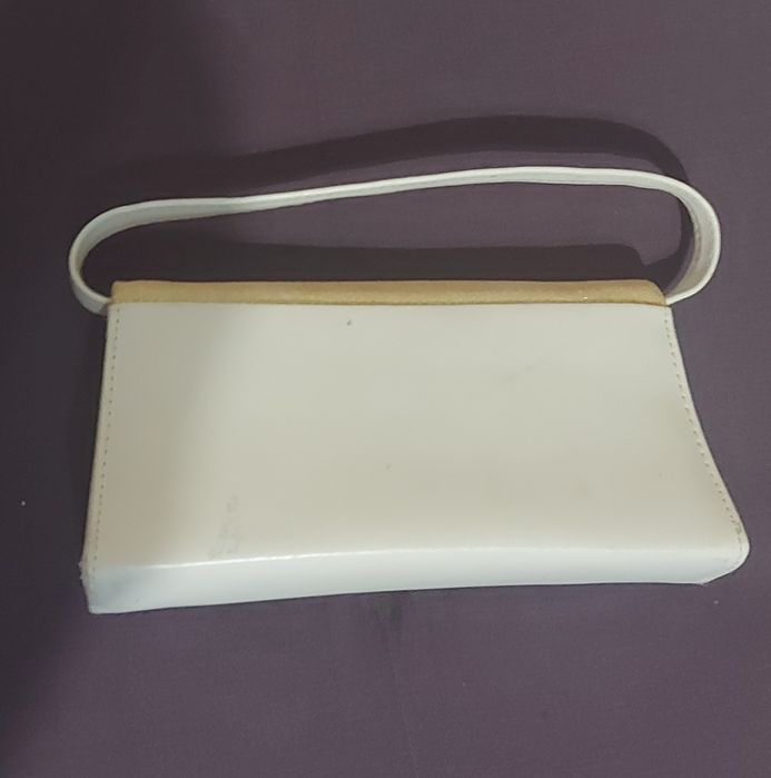 Дамска бяла чанта