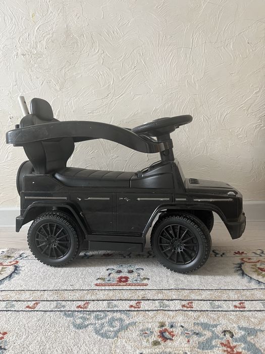 Машинка 3500 тг