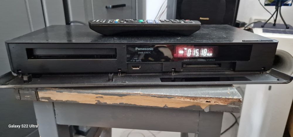 Dvd-recorder PANASONIC dmr-Ex97c cu telecomanda