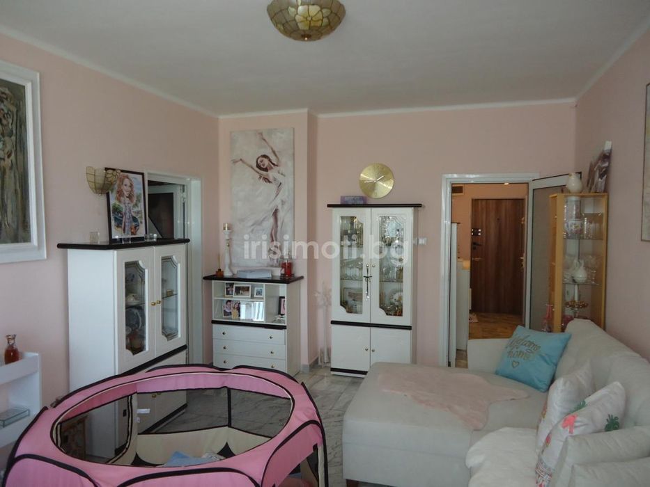 Продава се Тристаен апартамент в София, Люлин 9 - 84 кв.м за 1275 €/кв.м - Снимка #2