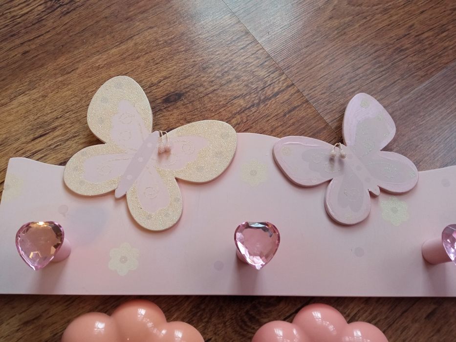 Детска закачалка и аксесоари