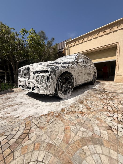 Выездная (кўчма) автомойка хизмати