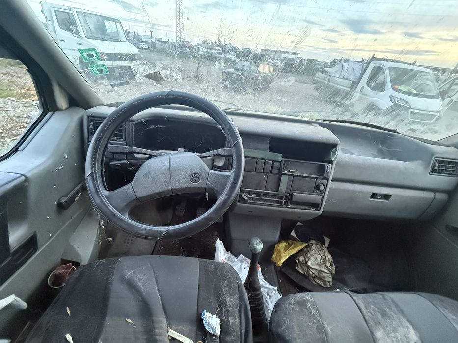 Двигател vw transporter T4 2.4 d