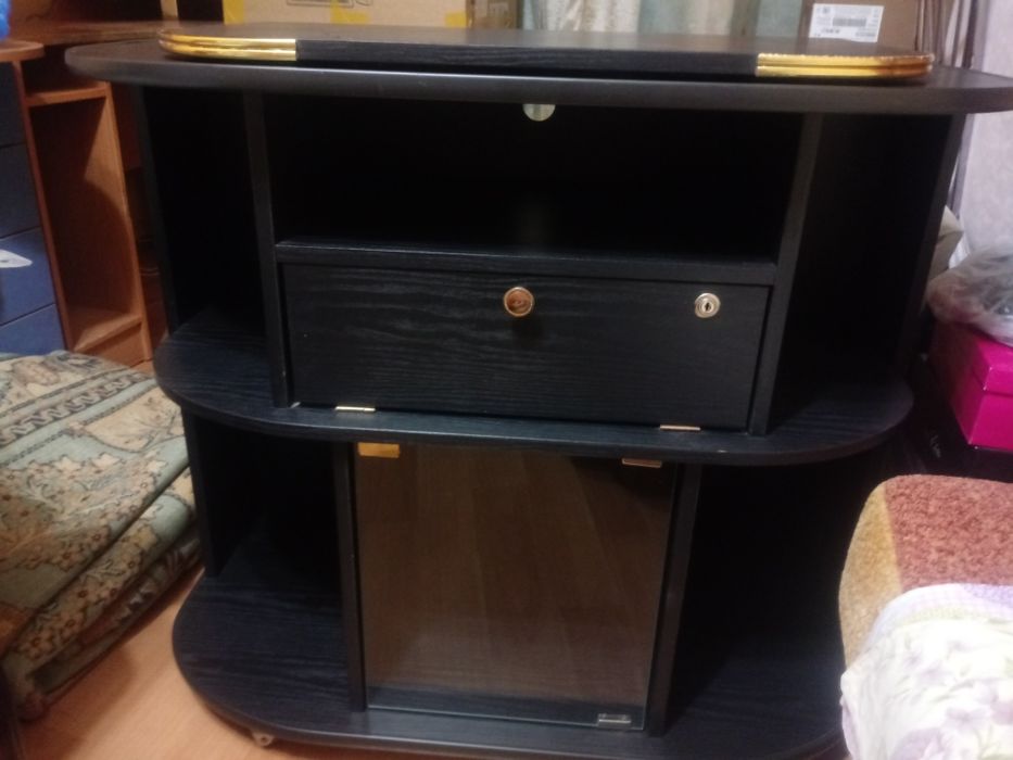 Продам подставку черное дерево.