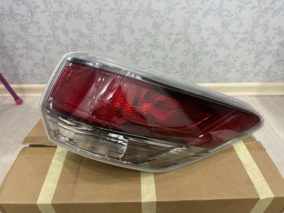 Задний фонари комплект Highlander