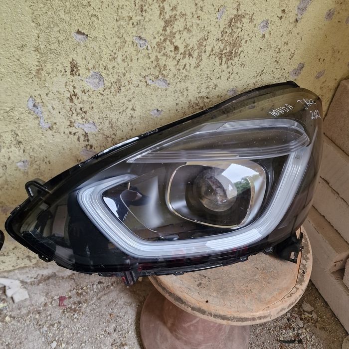 Honda Jazz 2022 ляв и десен фар