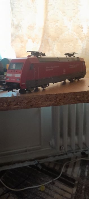 Vând locomotivă BR 101 Piko scara 1/87 HO