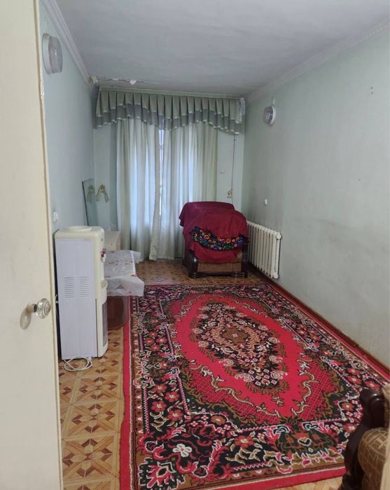 Чиланзар 2 квартал , 2х комнатная. Всем можно жить !