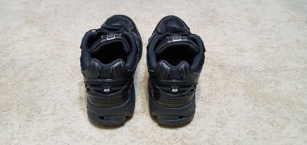 Новые Нью Бэлэнс, черная кожа, 44 размер