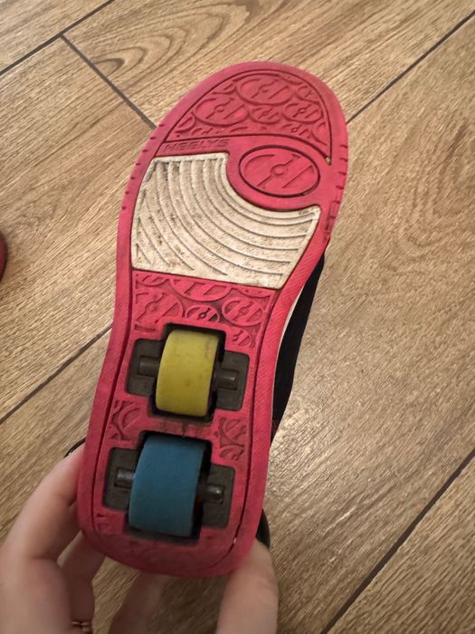 Heelys copii, stare foarte bună, mărimea 32