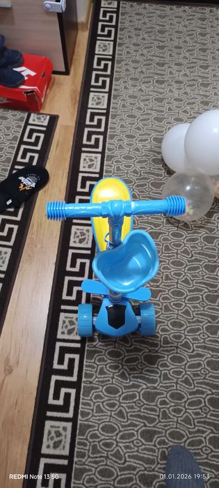 Детска тротинетка със седалка