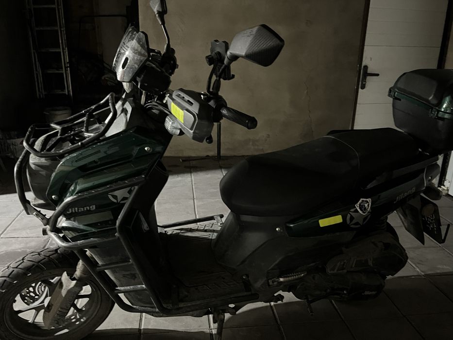 Скутер Танк 150 кубов