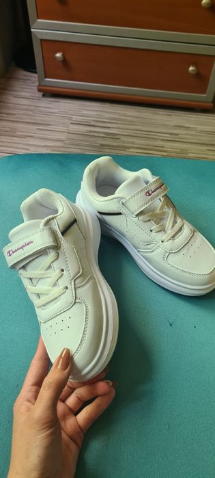 Adidași , Pantofi sport  Champion noi