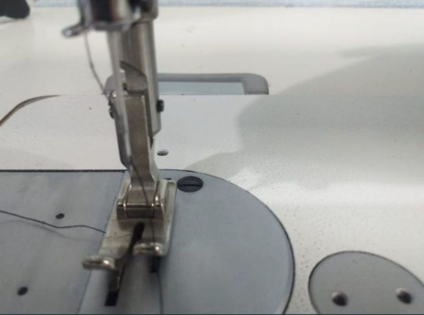 Швейная машинка jack срочно продам