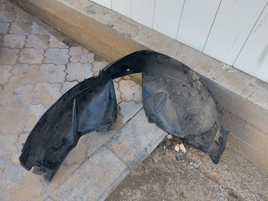 Продам подкрыльник на Ларгус