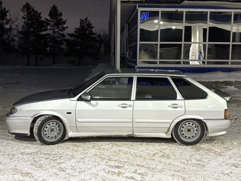 Ваз 2114 в хорошем состоянии с заряженной музыкой