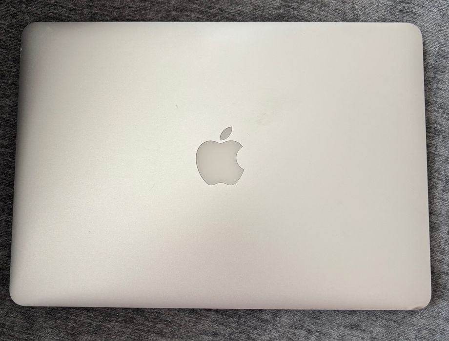 Apple Macbook Air Mid 2013