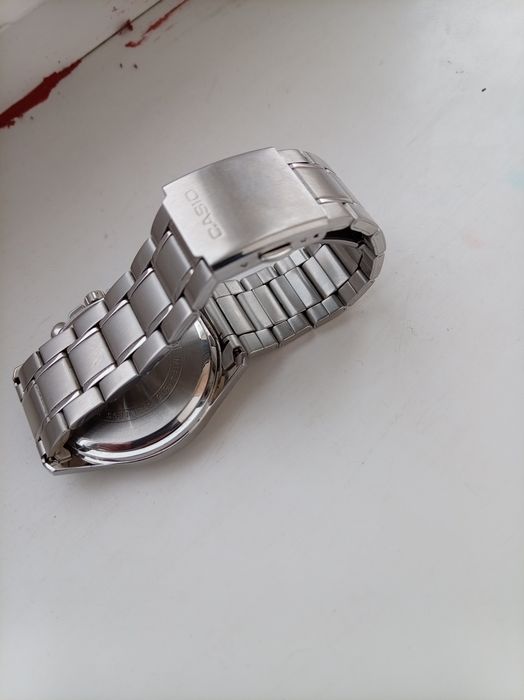Casio сағаты сатылады