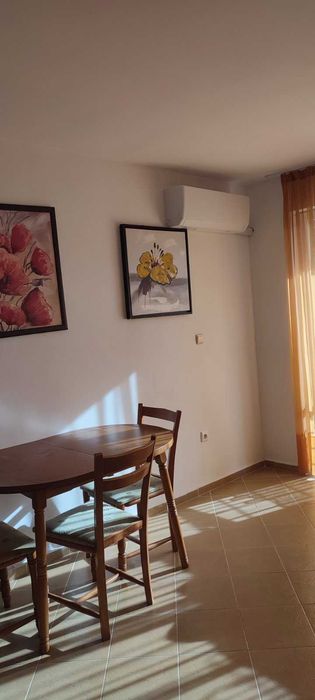 Дава се под наем Тристаен апартамент в к.к. Слънчев бряг - 81 кв.м за 918 € - Снимка #3