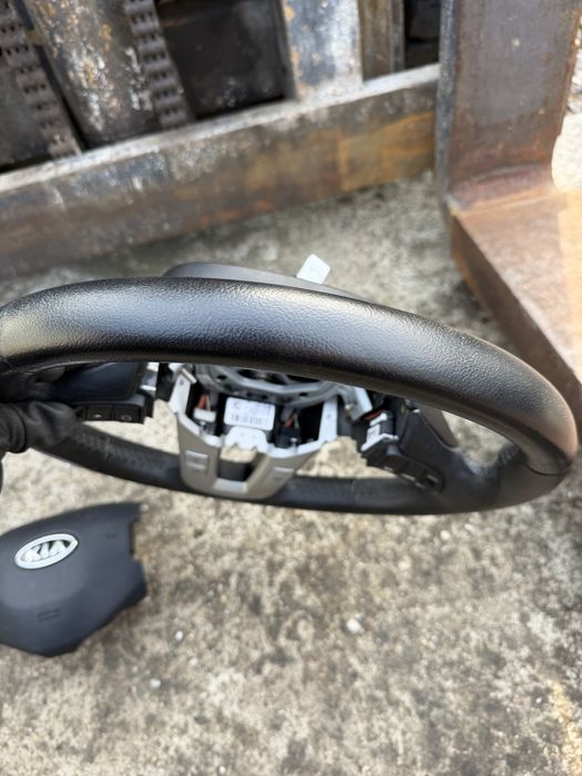 Волан с бег Kia Ceed