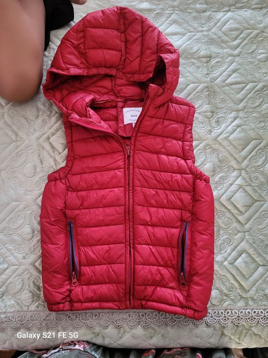 Верхние одежды на девочку