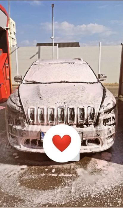 Jeep Cherokee avariat