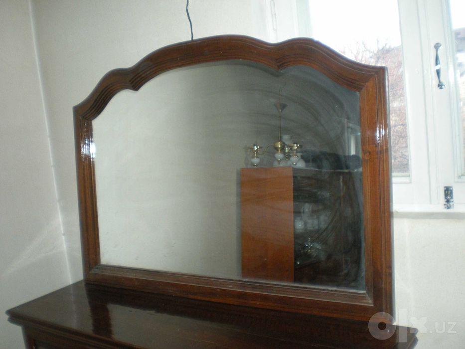 продам гарнитур для прихожей из ореха