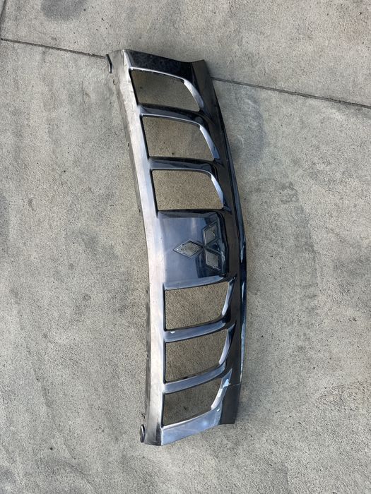 Решетка Mitsubishi L200