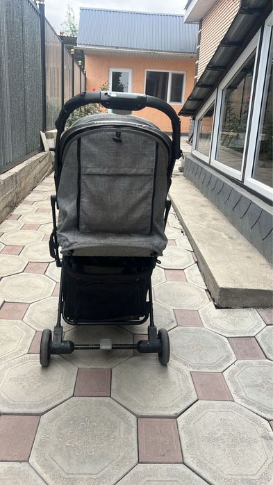 Продам детскую коляску