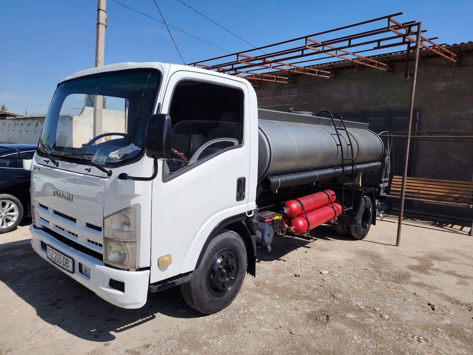 Isuzu вадавоз сотилади
