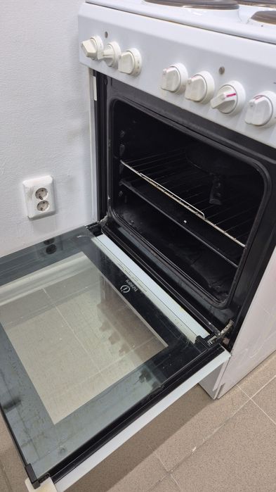 Плитка indestructible в хорошем состоянии