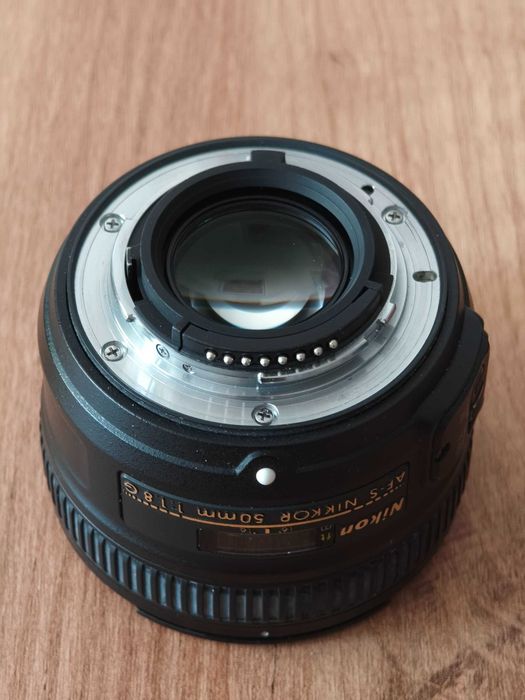 Nikon D3500 с два обектива (18-55mm + 50mm 1.8G)