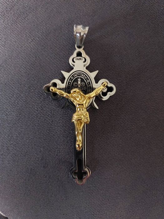 Кулон Inri Jesus