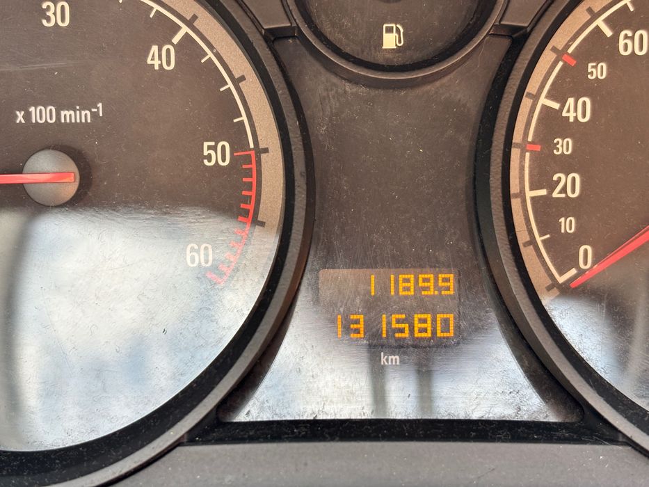 OPEL Astra 2011 — imagine 5