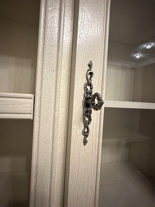 Продам шкаф для гостиной